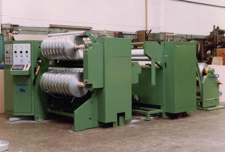 Aluminium/Paper laminate embossing machine Aluminium/Paper laminate embossing machine